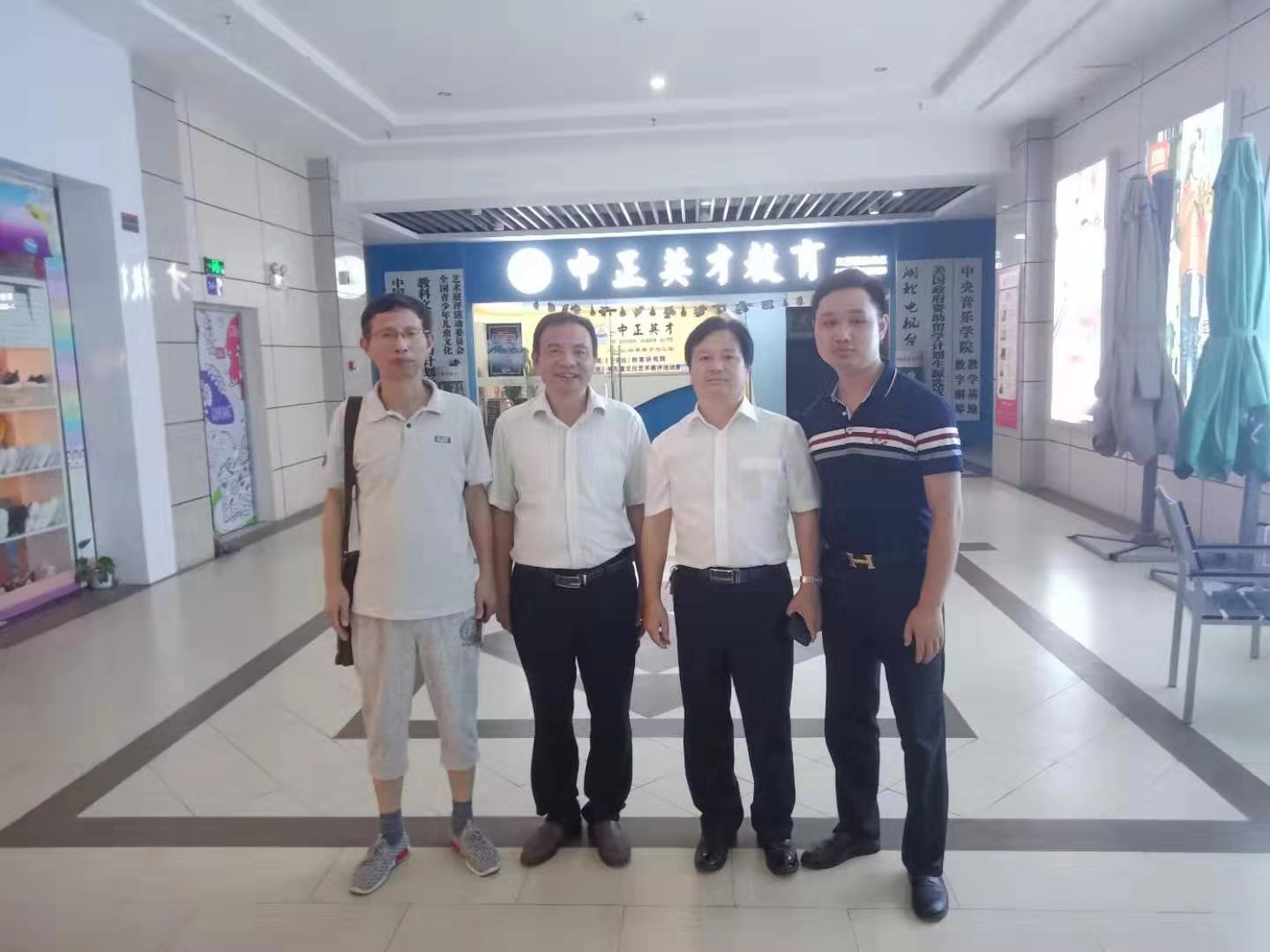 微信图片_20190725093031.jpg 微信图片_20190725093031.jpg